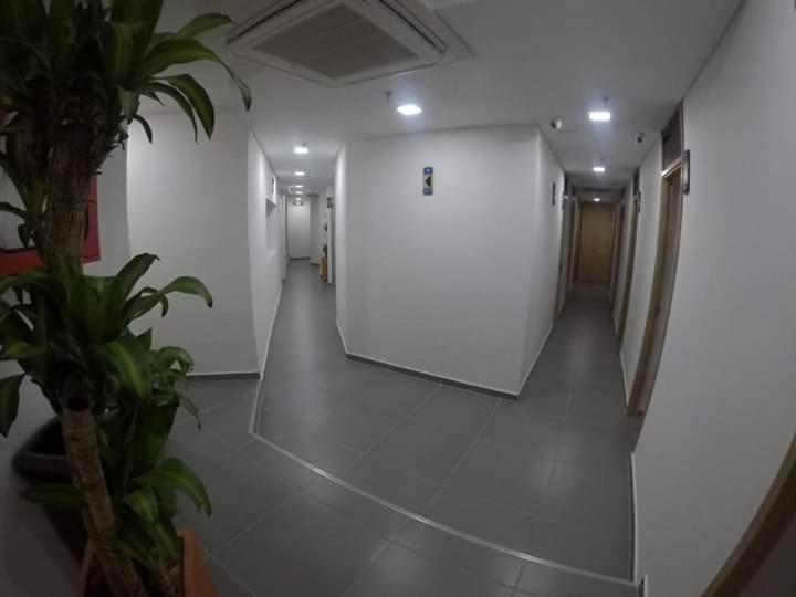 Hotel Zona Express Sandiego 메딜린 외부 사진