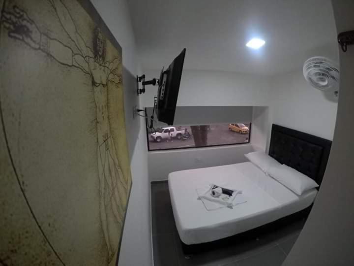 Hotel Zona Express Sandiego 메딜린 외부 사진